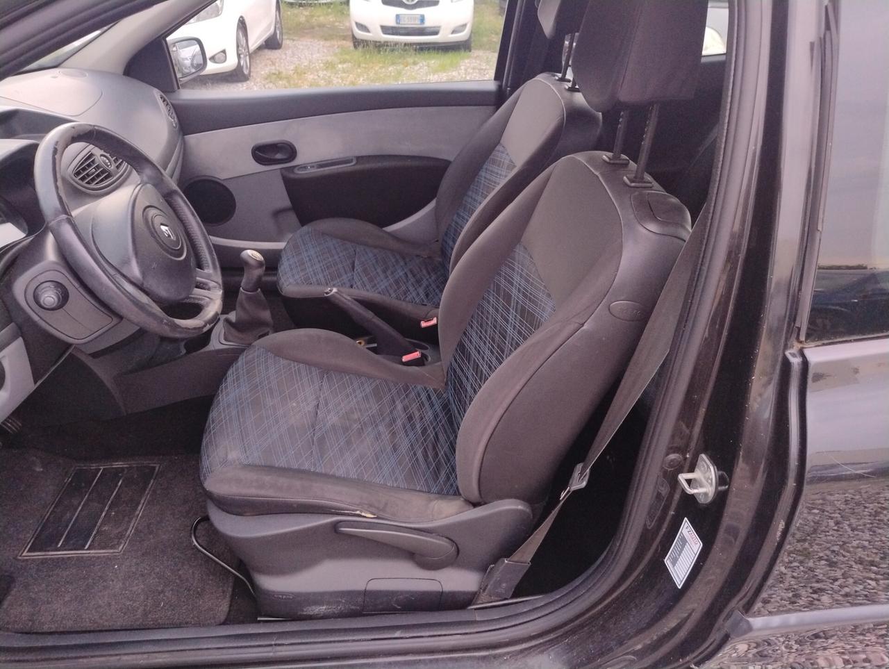 Renault Clio Storia 1.2 3 porte Confort