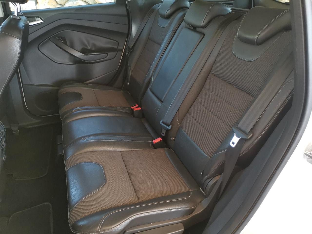 Ford Kuga 2.0 TDCI 150 CV S&S 2WD Titanium