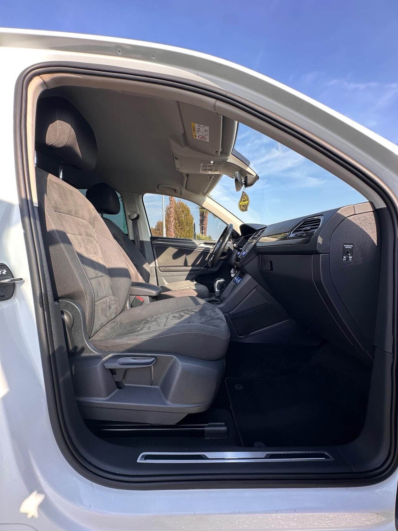 Volkswagen Tiguan 2.0 TDI SCR DSG 4MOTION Executive BMT