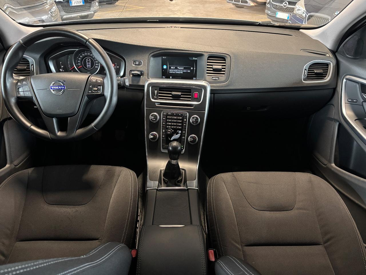 Volvo V60 1.6 84kw 115cv Momentum NEOPATENTATO