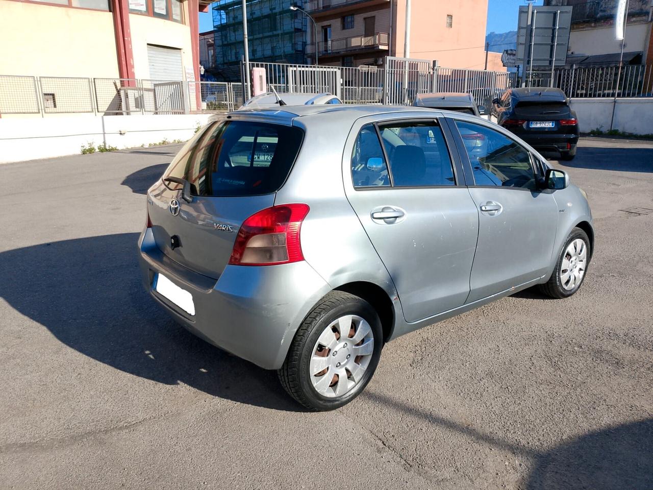 Toyota Yaris 1.4 D-4D 5 porte Sol