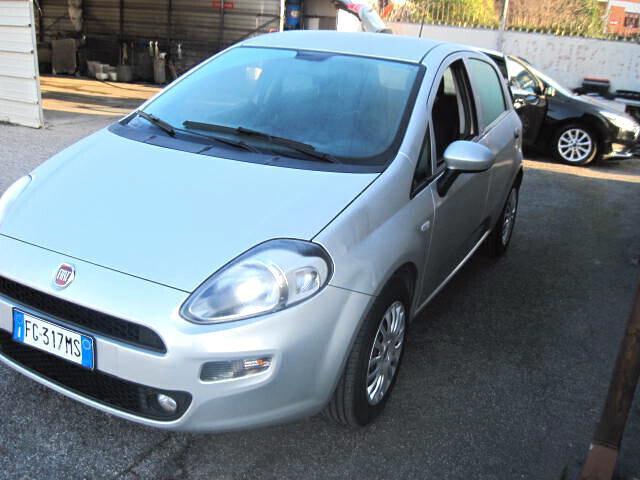 Citroen C3 PureTech 110 S&S EAT6 Shine RENT A CAR AUTONOLEGGIO