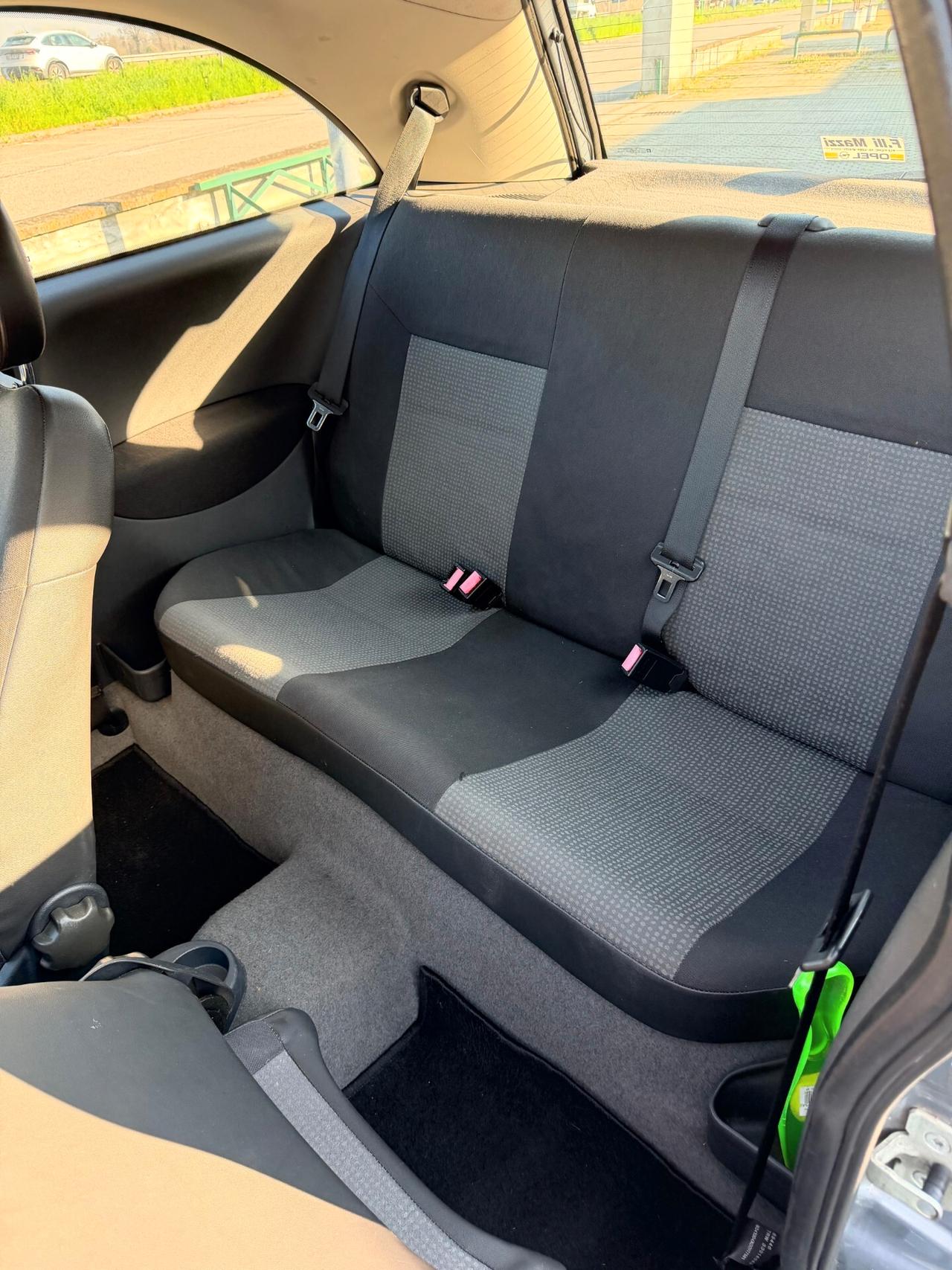 Opel Corsa 1.0i 12V cat 3 porte Enjoy