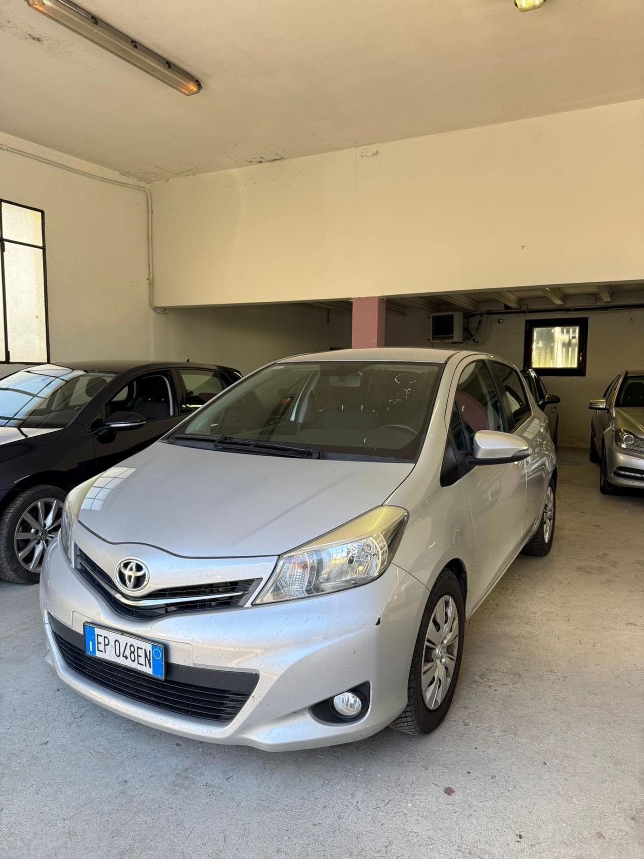 Toyota Yaris 1.4 D-4D 5 porte Lounge
