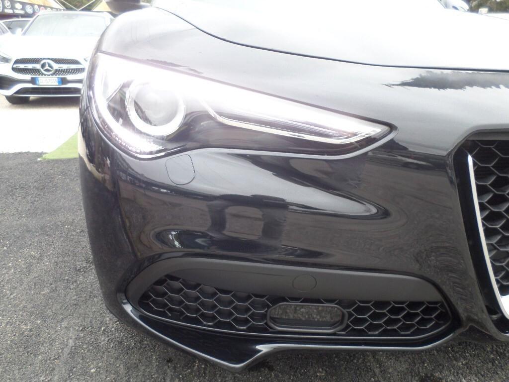 Alfa Romeo Stelvio 2.2 Turbodiesel 160 CV AT8 RWD Business