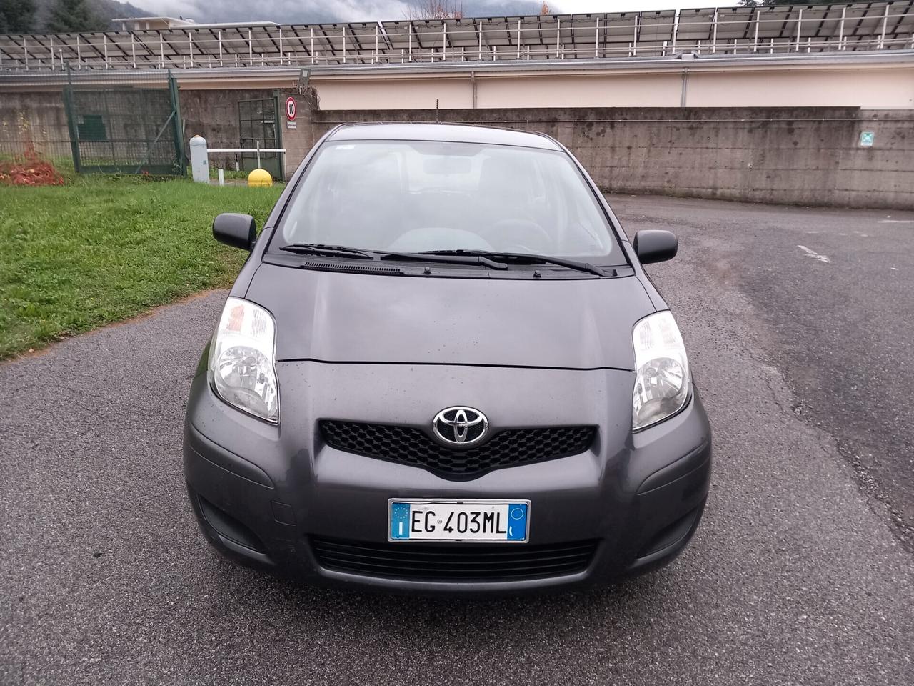 Toyota Yaris 1.0 5 porte Sol