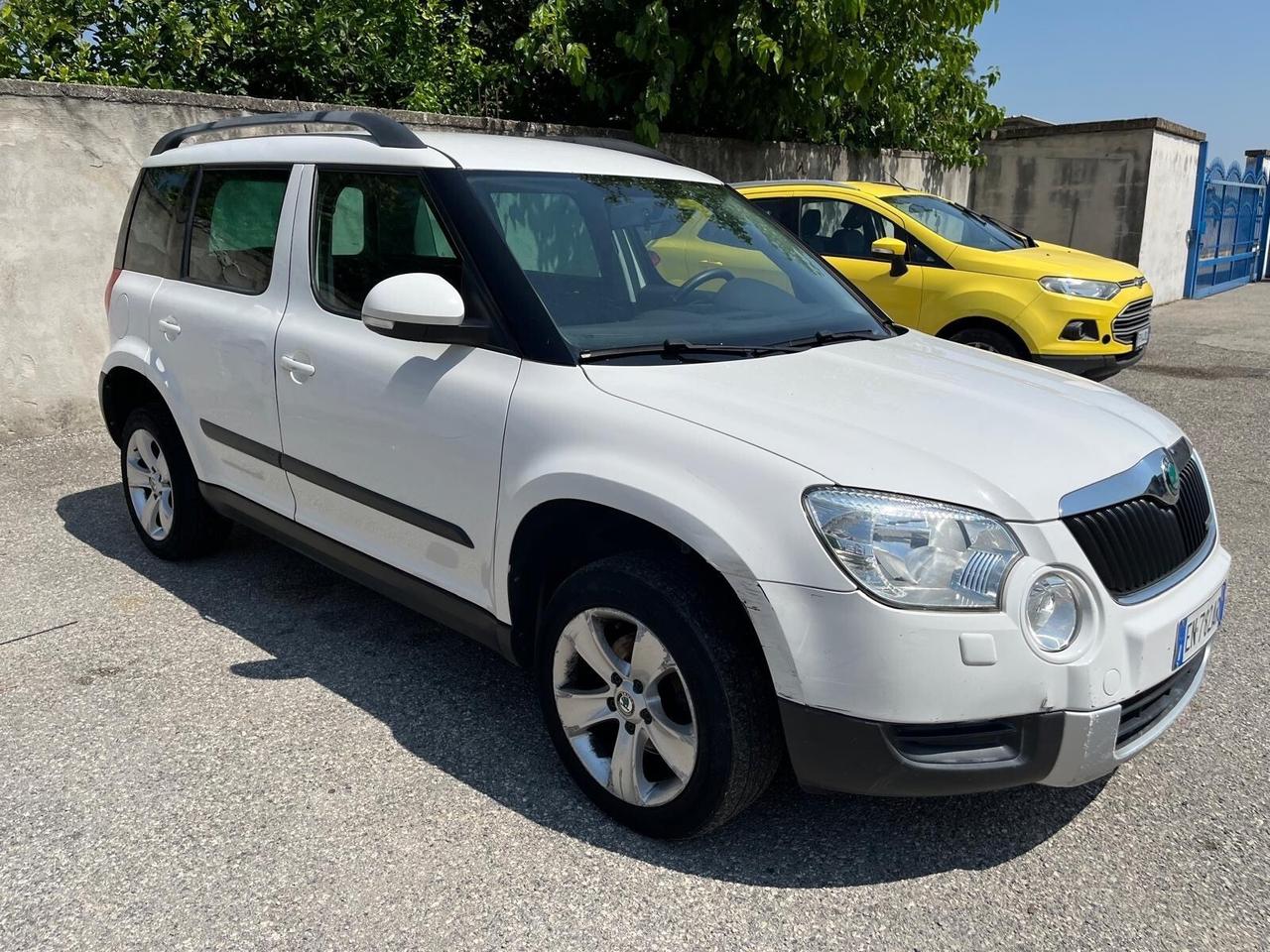 Skoda yeti -1600 tdi/105 cv -full-2012