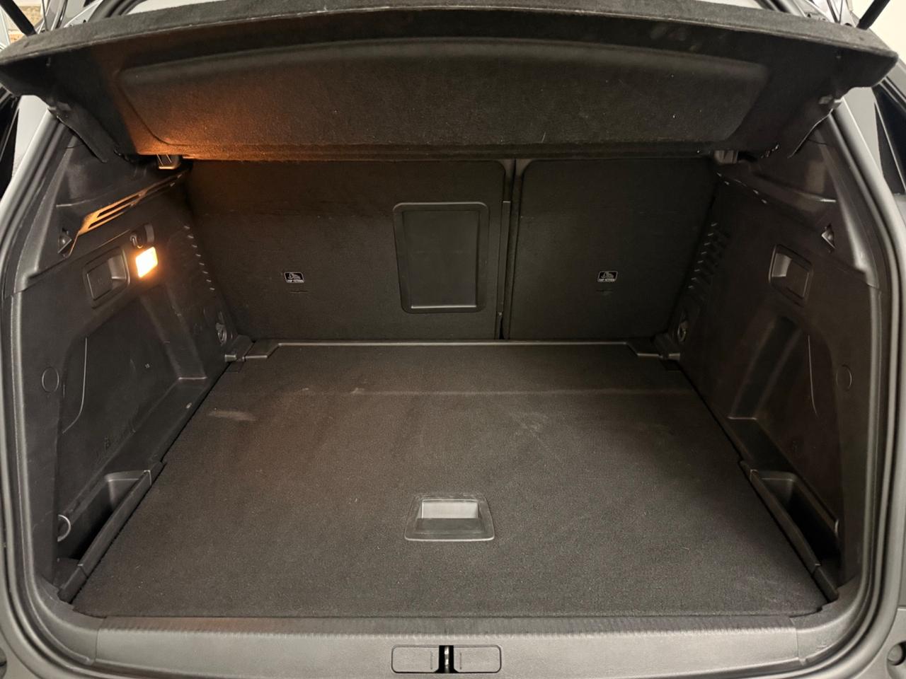 Peugeot 3008 BlueHDi 130 S&S EAT8 Allure