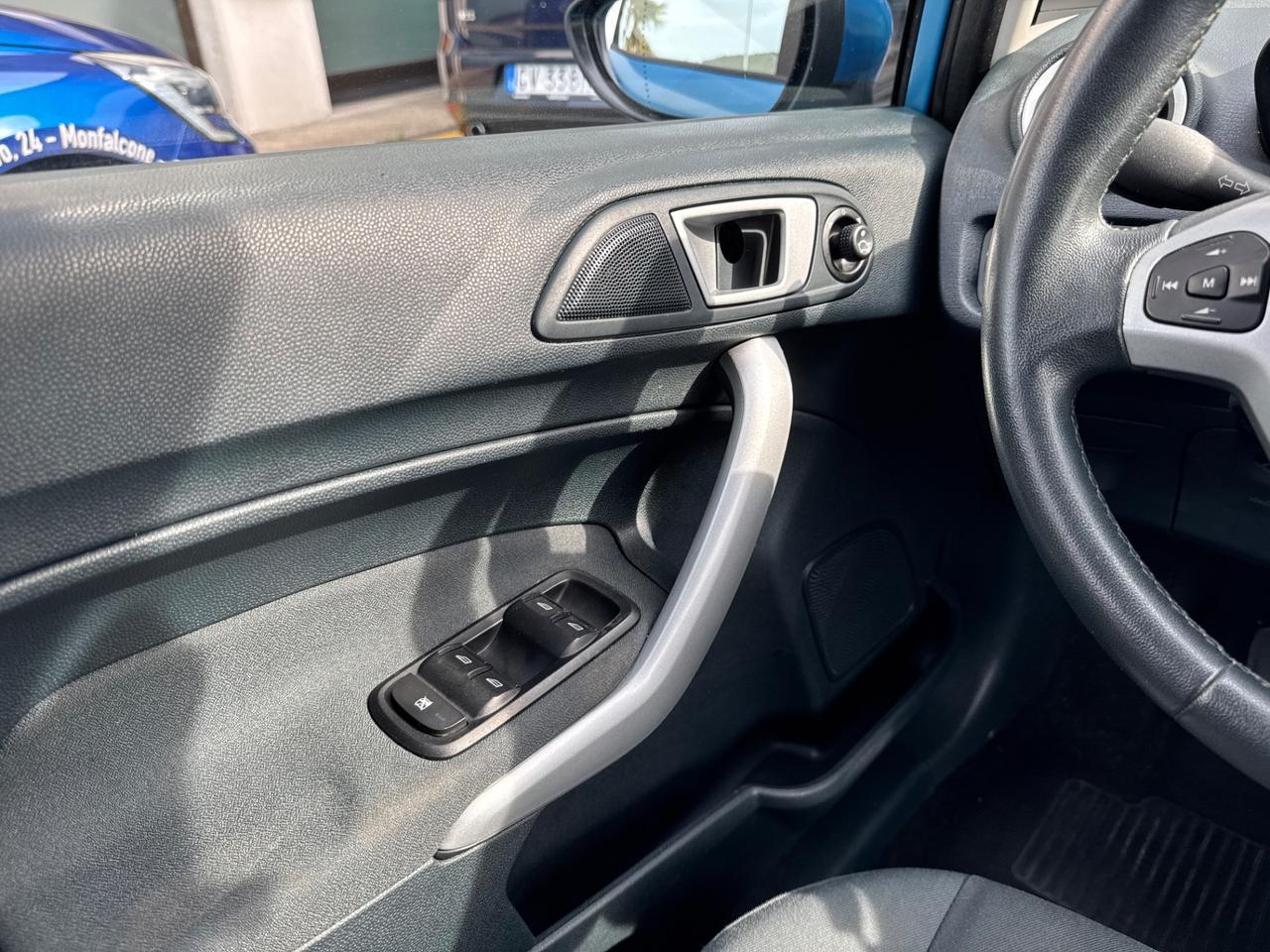 Ford Fiesta 1.4 TDCi 70CV 5 porte 2012
