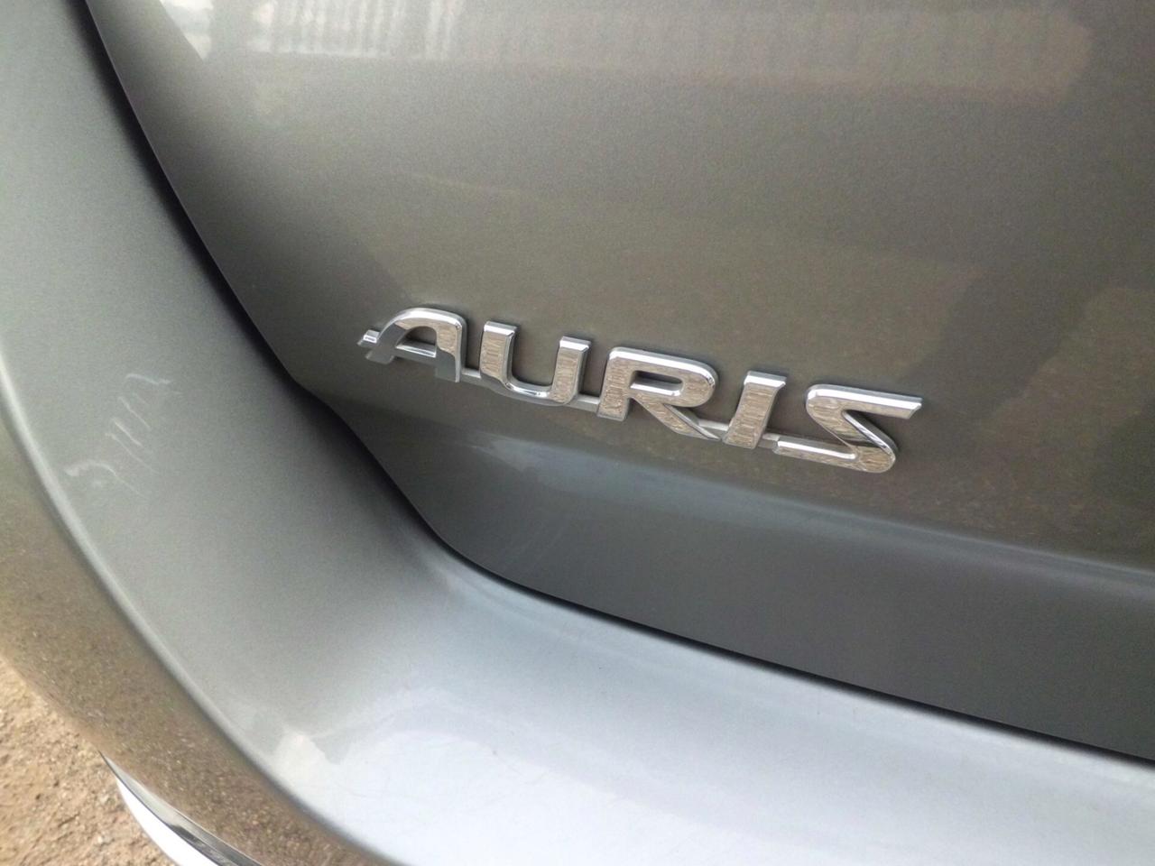 Toyota Auris Touring Sports 1.8 Hybrid Active