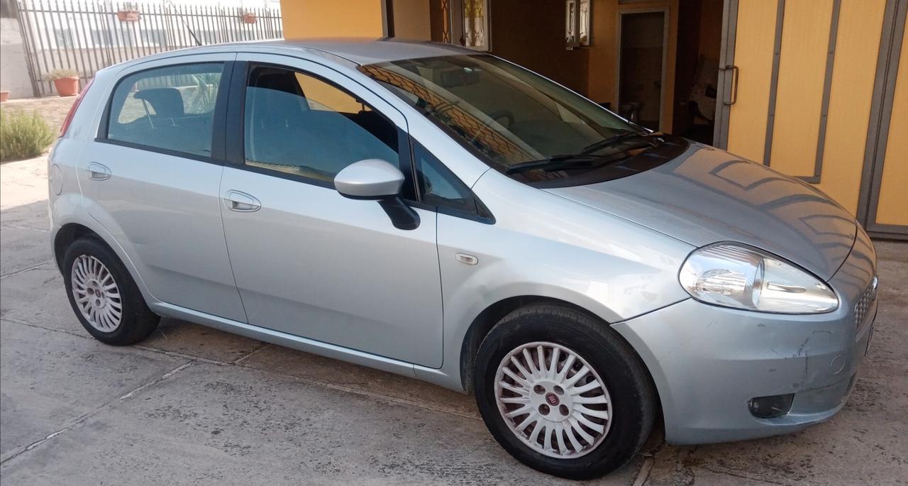 Fiat Grande Punto 1.3 MJT 75 CV 5 porte Dynamic 2009