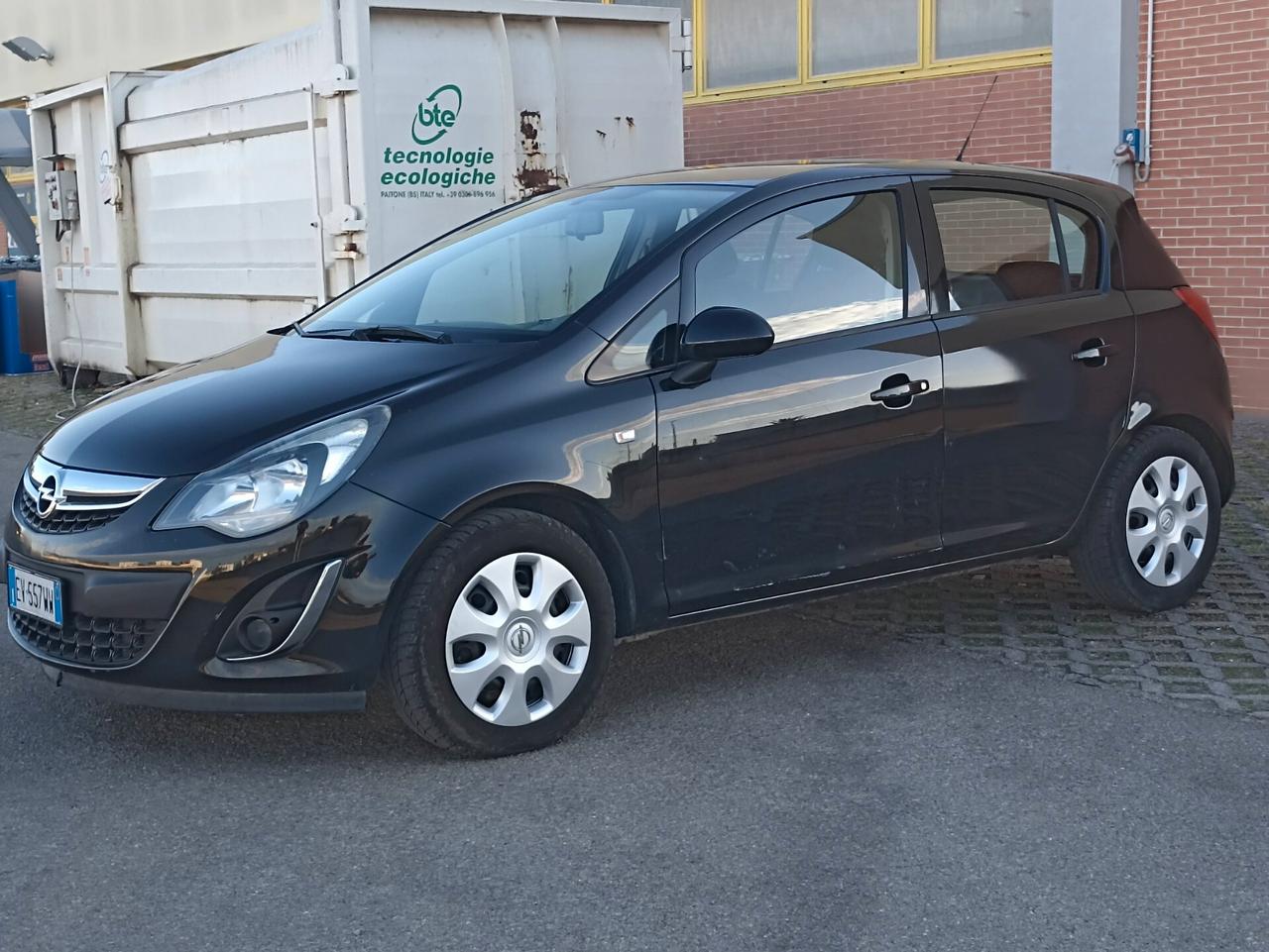 OPEL CORSA GPL CASA MADRE 04/2014 KM 110.000 PROPIETARIO