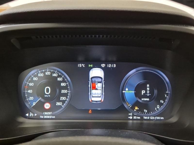 VOLVO XC40 T5 Plug-in Hybrid auto Recharge Inscription Expression