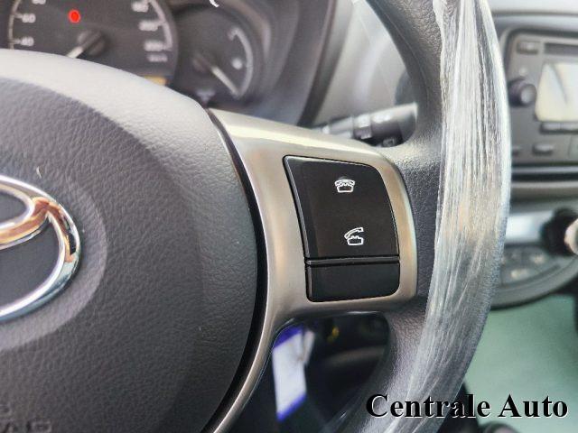 TOYOTA Yaris 1.5 Hybrid 5 porte Cool