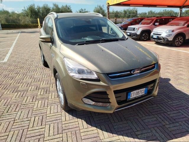 Ford Kuga 2.0 TDCI 140 CV 4WD Titanium