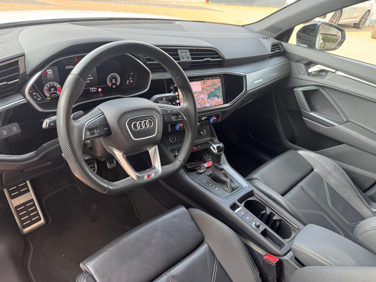 Audi Q3 S Line Identity Black 2.0 45 TFSI G #50560