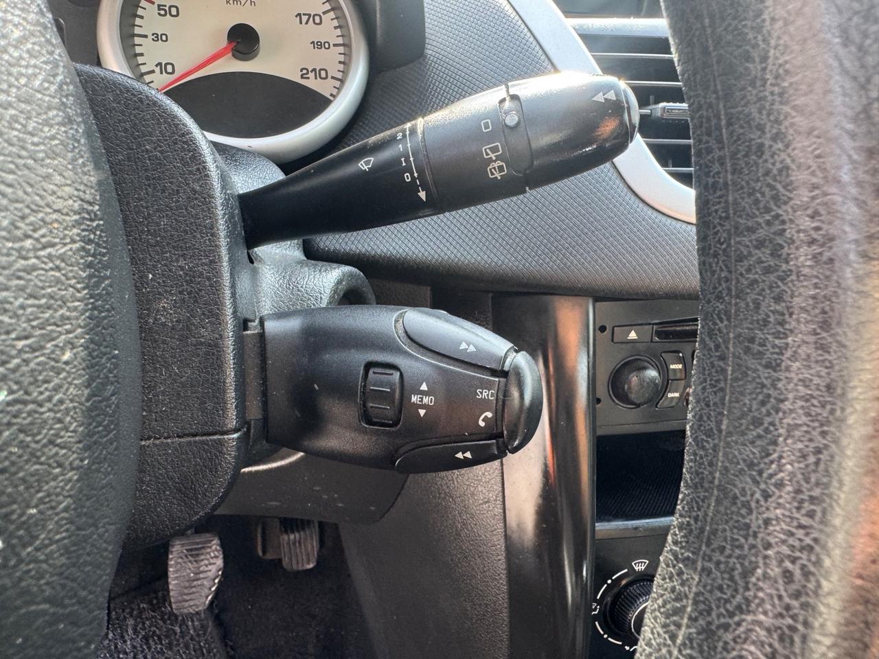 Peugeot 207 1.4 BENZINA 75CV 2011