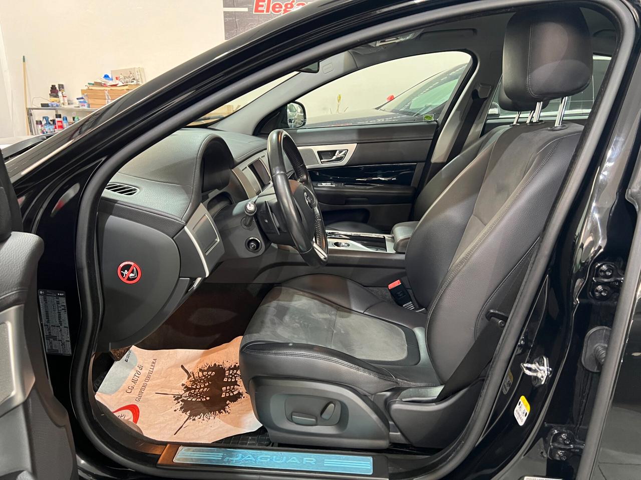 Jaguar XF 2.2 163 CV - Business Edition - 2014