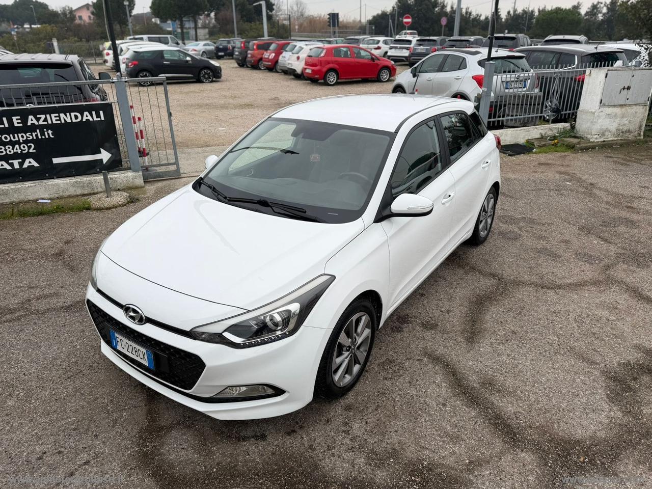 HYUNDAI i20 1.2 84 CV 5p. Econext Comfort