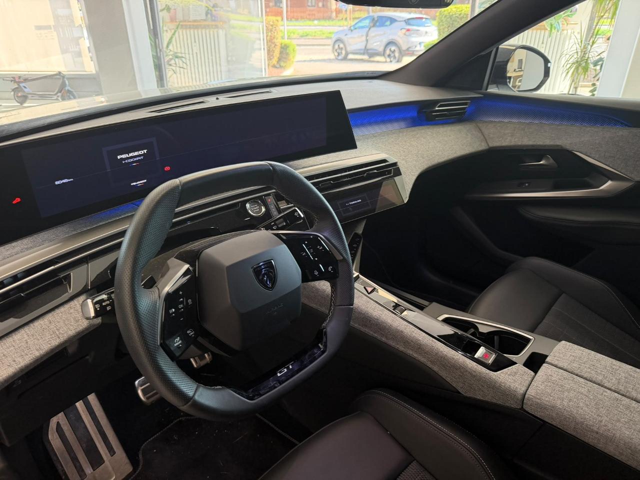 PEUGEOT 3008 Hybrid 145 e-DCS6 GT