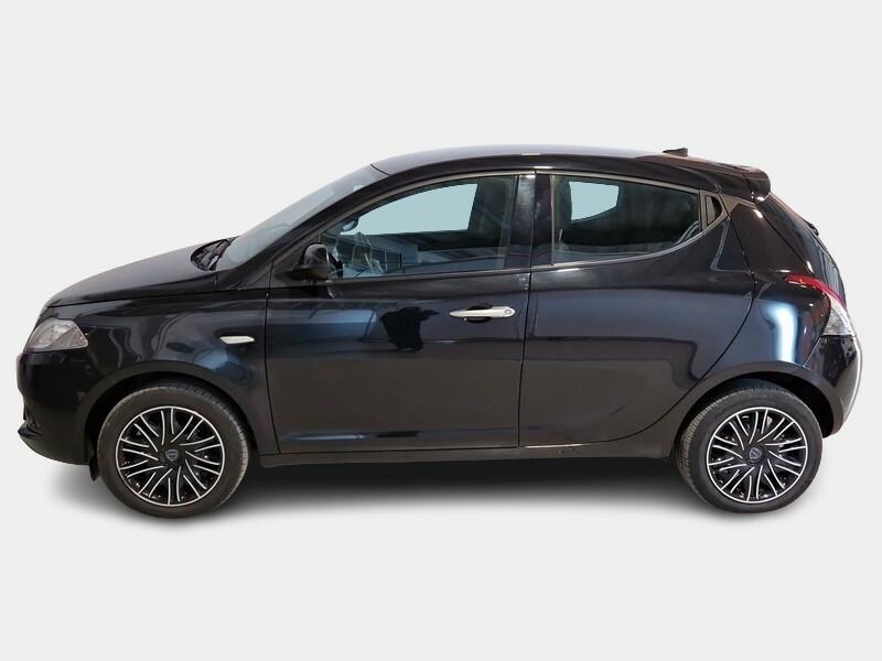 LANCIA YPSILON 1.0 HYBRID 5P