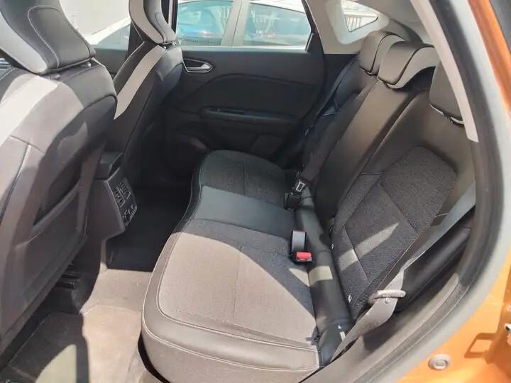 Renault Captur TCe 100 CV Intens