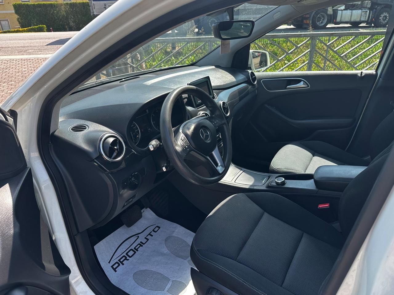 Mercedes-benz B 180 CDI BlueEFFICIENCY Premium