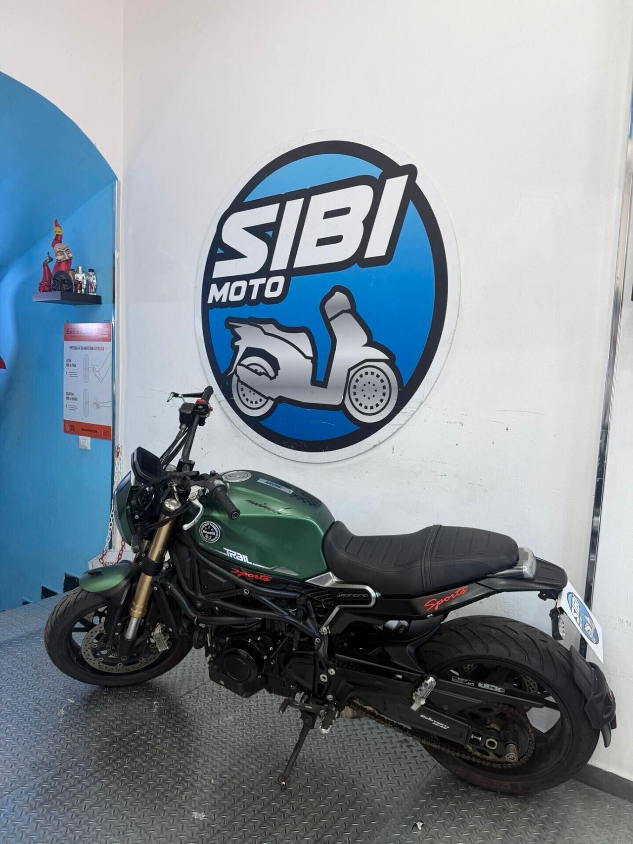 Benelli Leoncino 800