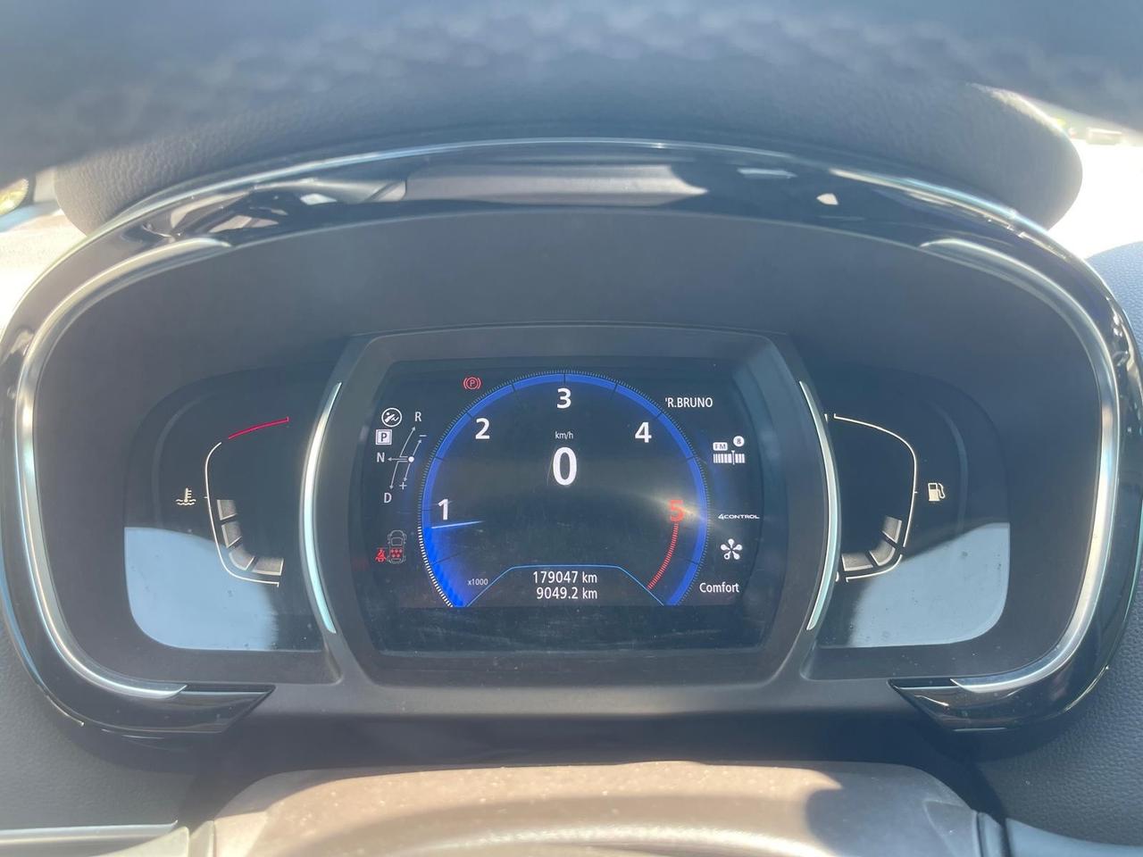 Renault Espace Blue dCi 200CV EDC Initiale Paris 4Control