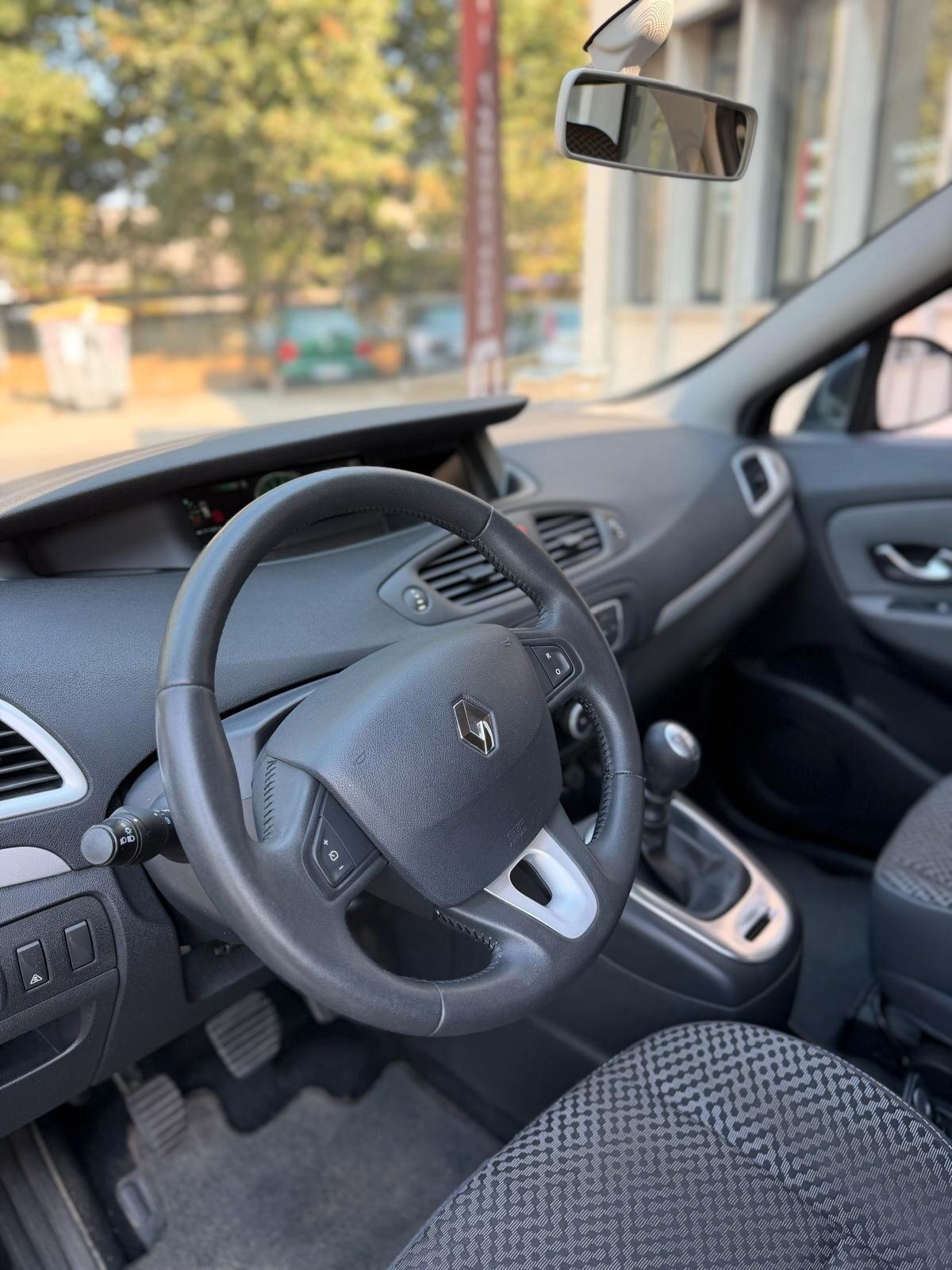 Renault Scenic Scénic 1.6 Attractive