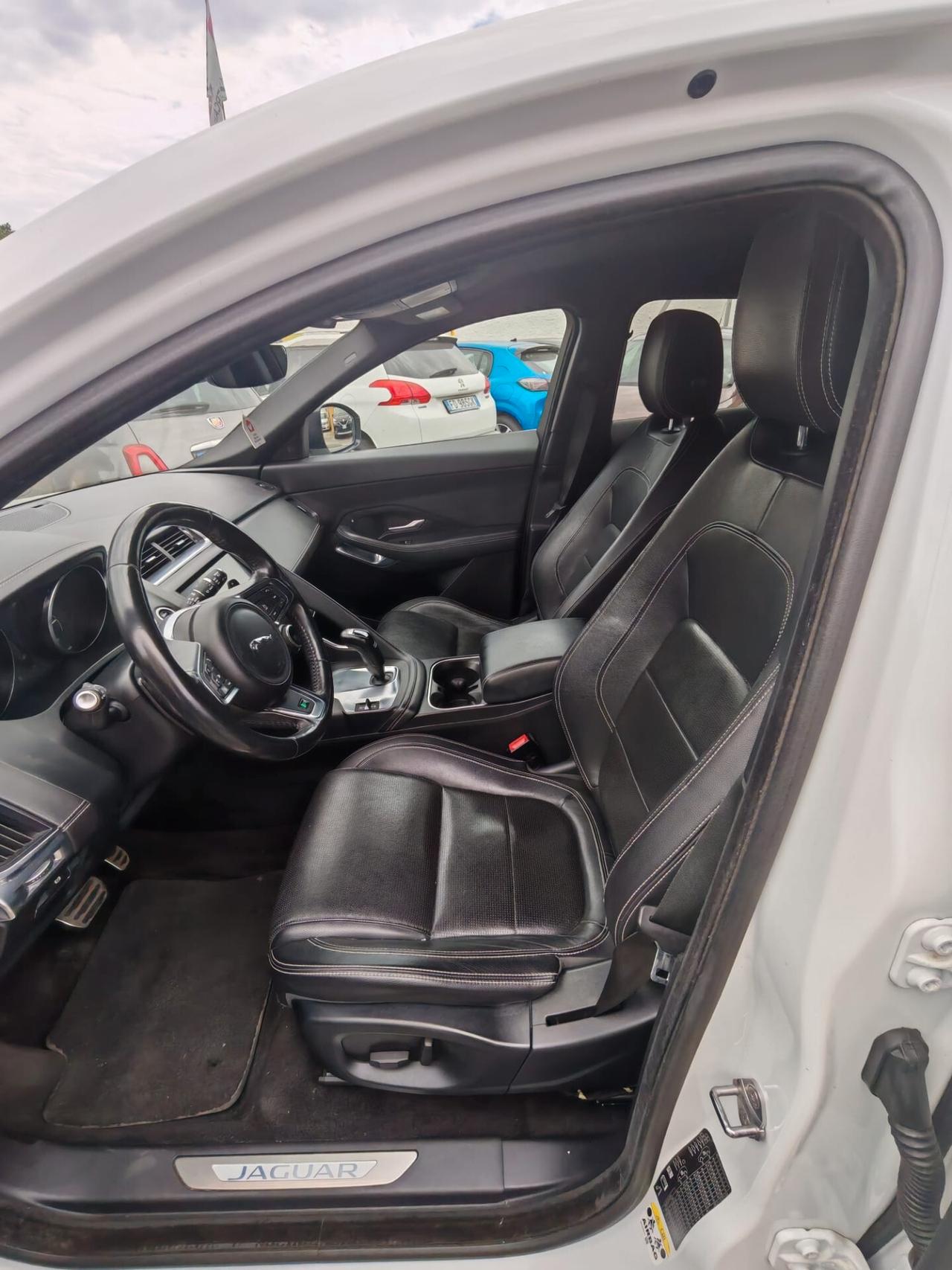 Jaguar E-Pace 2.0D 180 CV AWD R-Dynamic