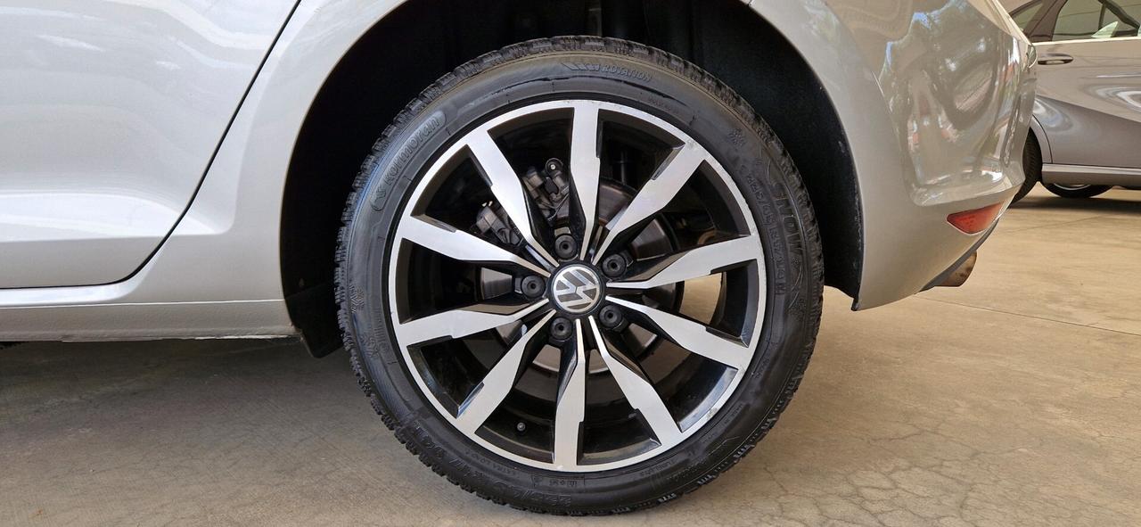Volkswagen Golf 7 1.6 TDi 105cv HighLine