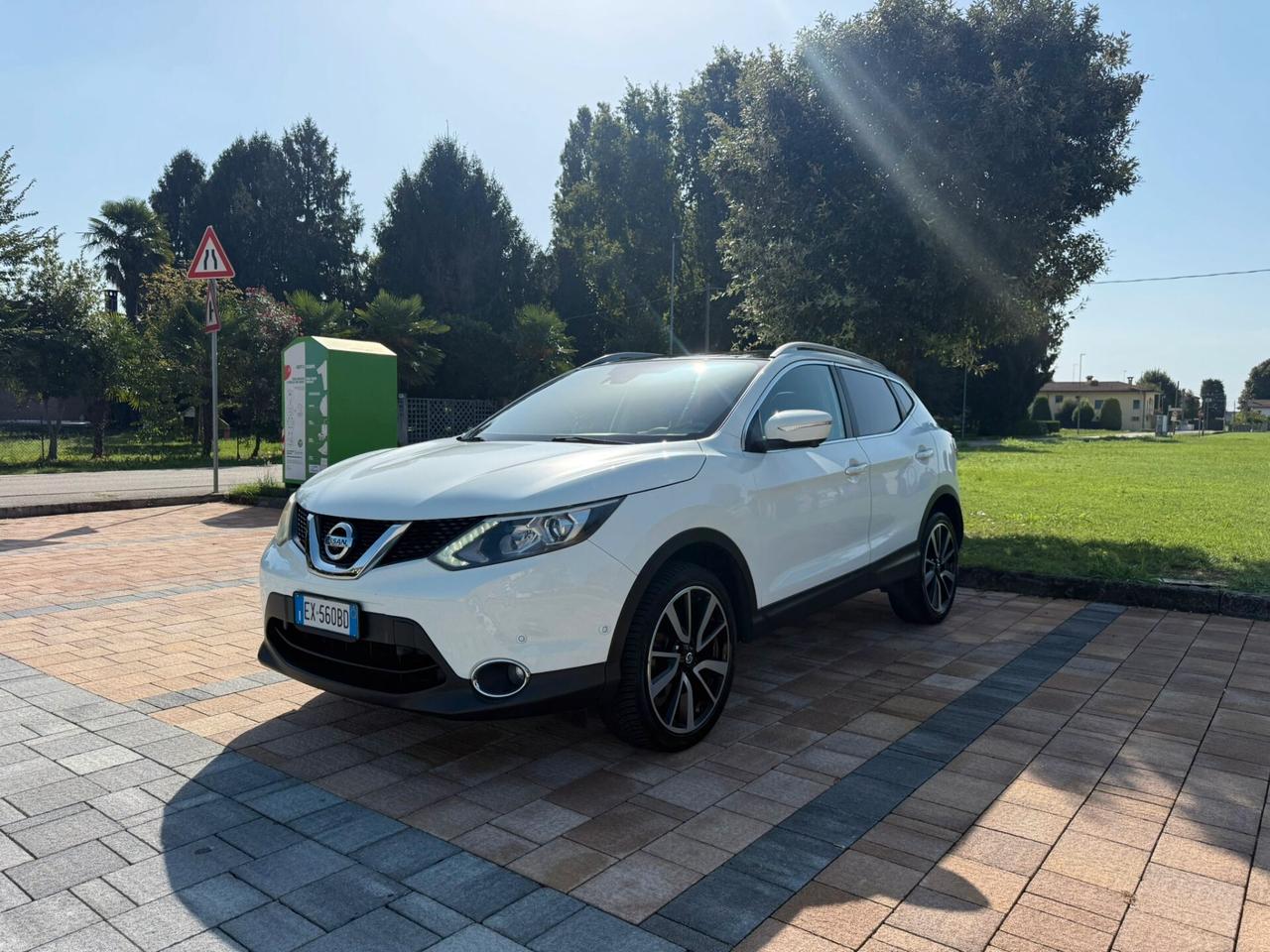 Nissan Qashqai 1.6 dCi 2WD Tekna full optional