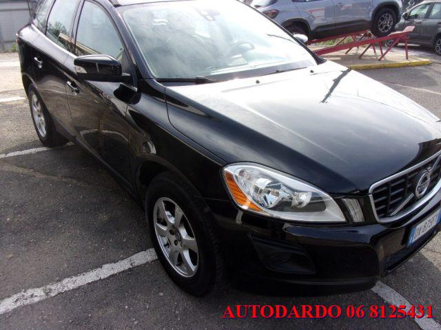 VOLVO XC60 2.4 D 163 CV AWD Momentum