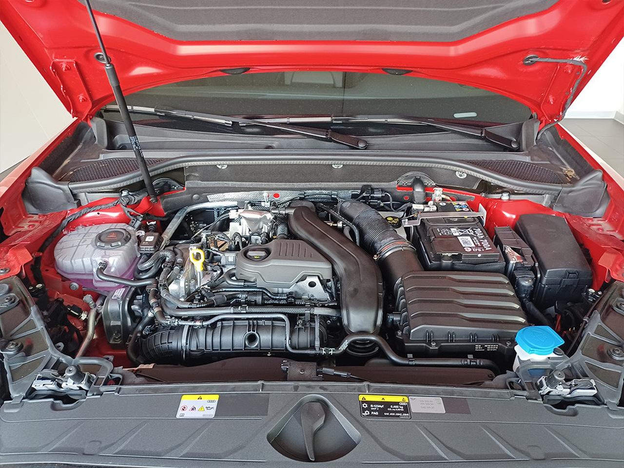 Audi Q2 35 1.5 tfsi identity black s-tronic