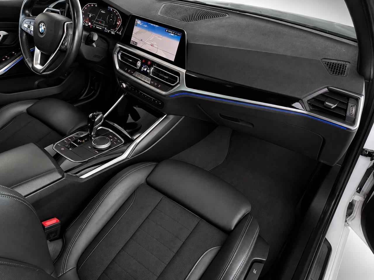 Bmw 320 320d 48V xDrive Touring Sport pacchetto luci