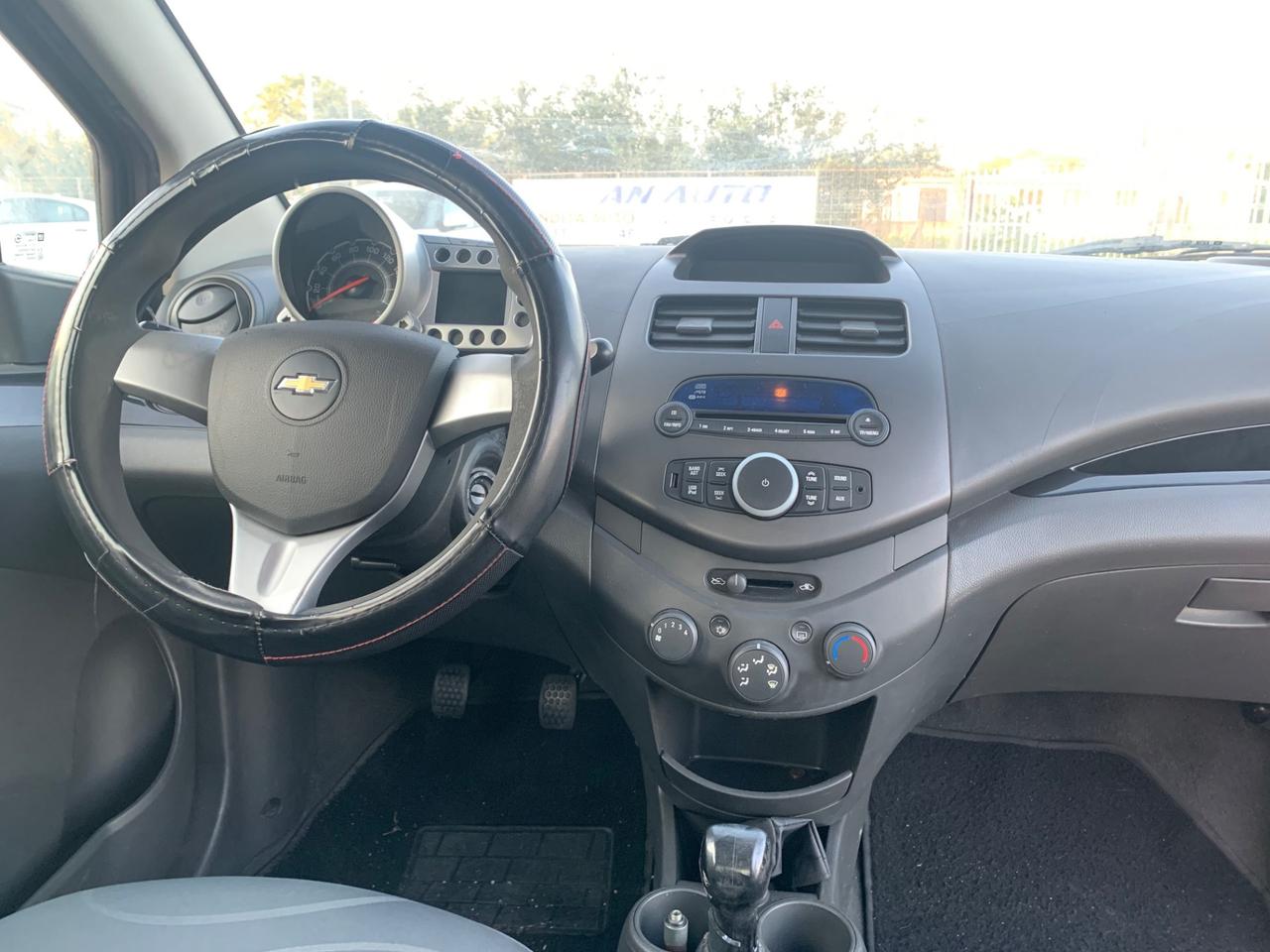 Chevrolet Spark 1.0 GPL - 2012