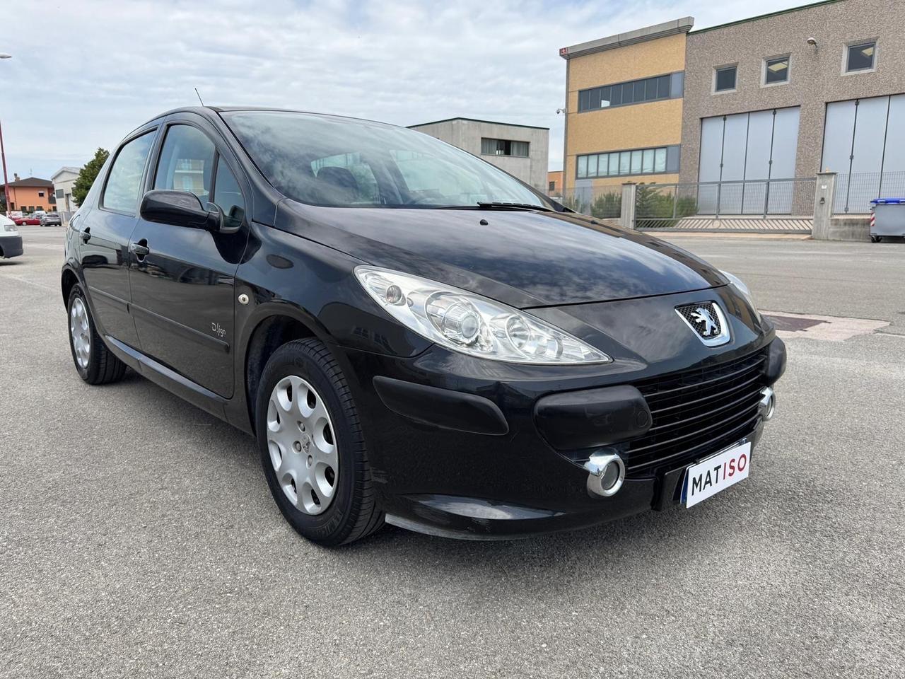 Peugeot 307 1.4 16V 5p. 143000 km