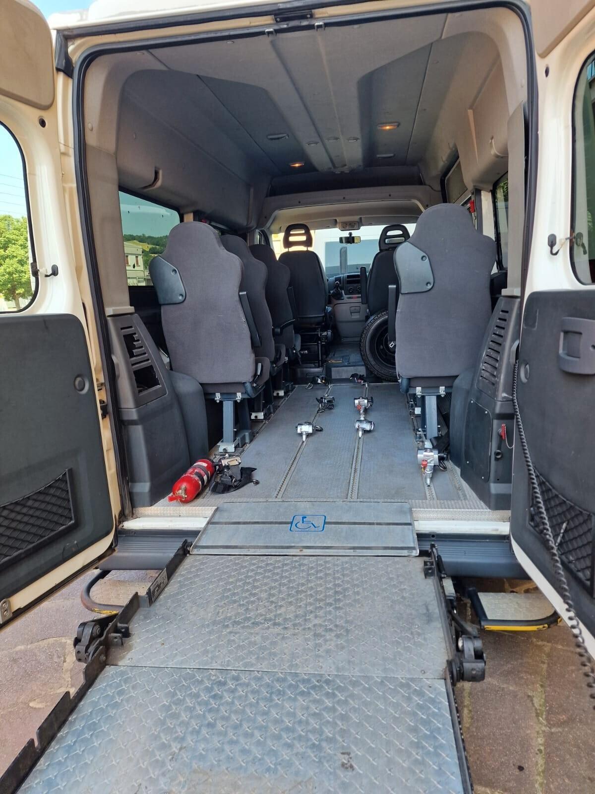 Fiat Ducato 2.3 MJT trasporto disabili 9 POSTI