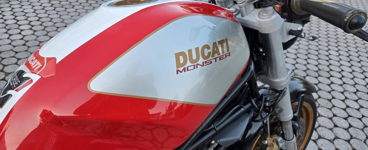 Ducati Monster 600 Allestimento 900