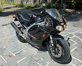 Triumph Daytona T 595