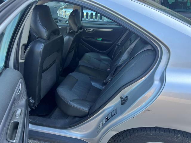 VOLVO S60 2.4 D5 20V cat