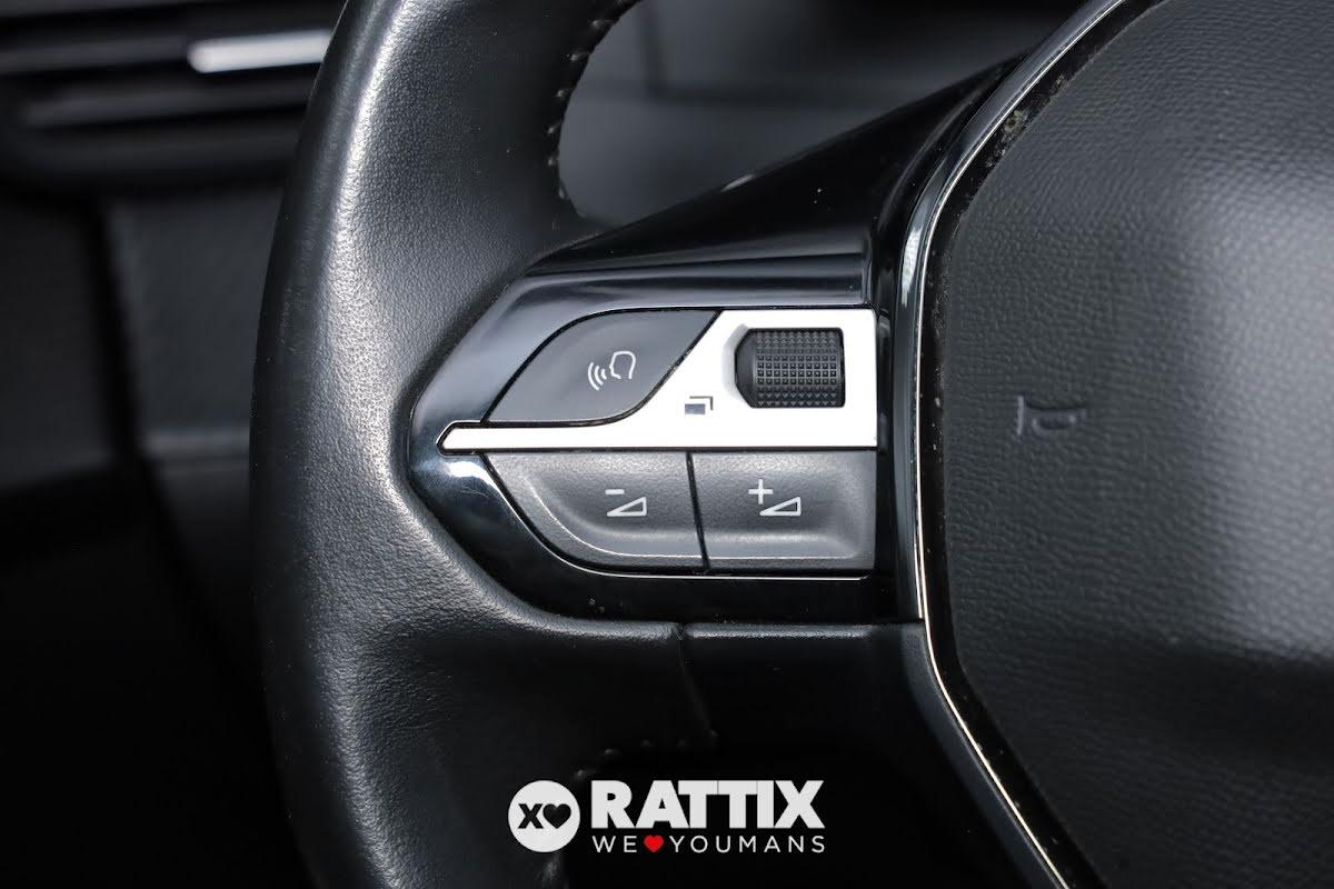 Peugeot e-208 motore elettrico 100kW Allure Pack