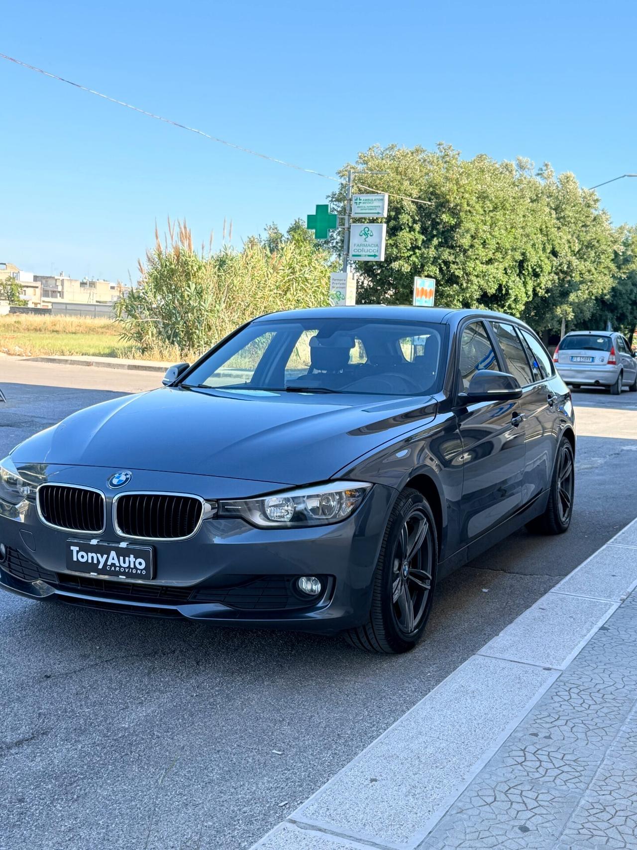 Bmw 320 d Touring Business auto NAVI,LED,BLUETOOTH,ANDROID AUTO,SENSORI DI PACHEGGIO,KM CERTIFICATI!