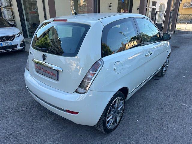 LANCIA Ypsilon 1.2 69 CV Platinum