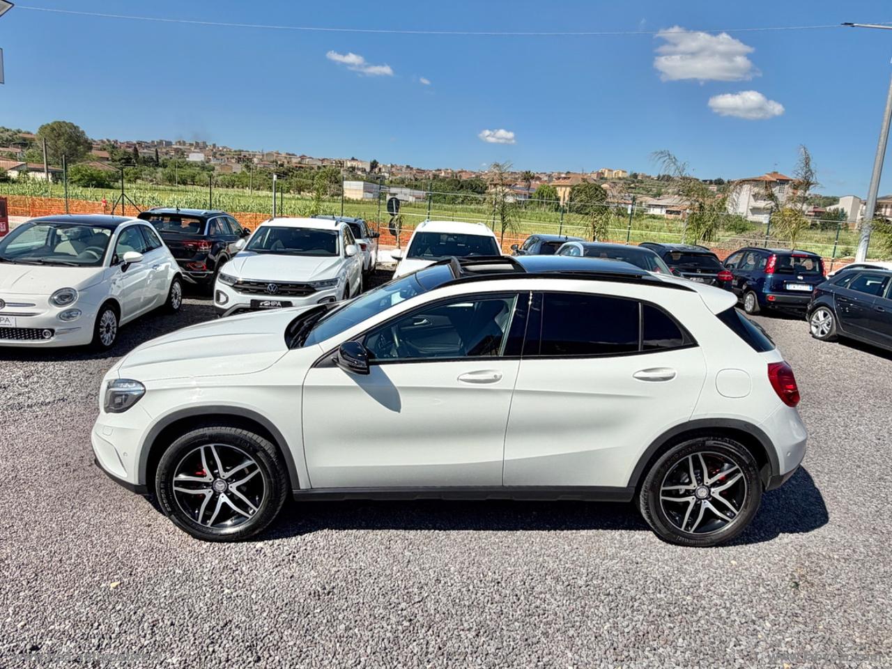 MERCEDES-BENZ GLA 220d Automatic 4Matic Sport TETTO LED PELLE NAVI