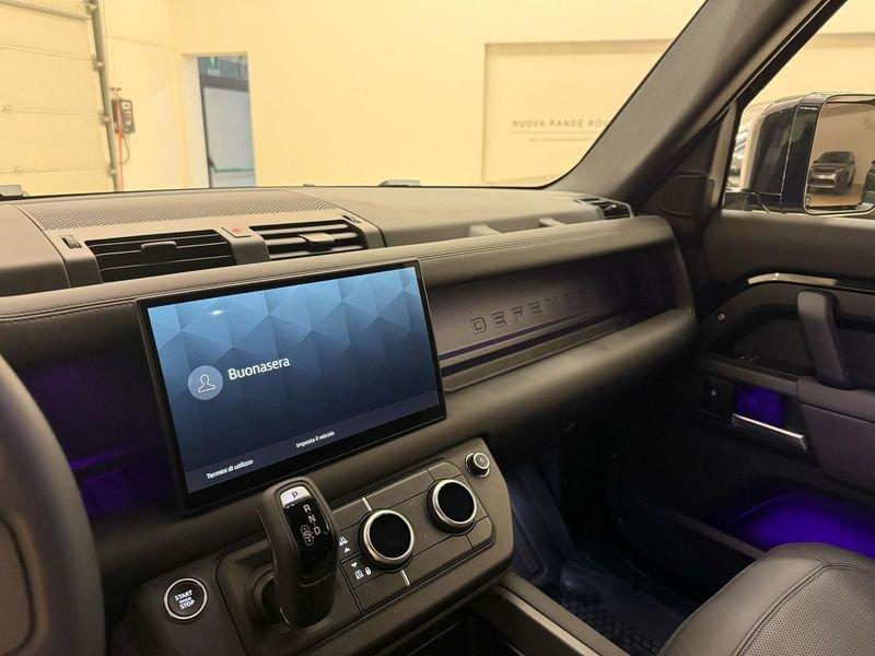 Land Rover Defender 110 3.0D I6 200 CV AWD Auto X-Dynamic SE