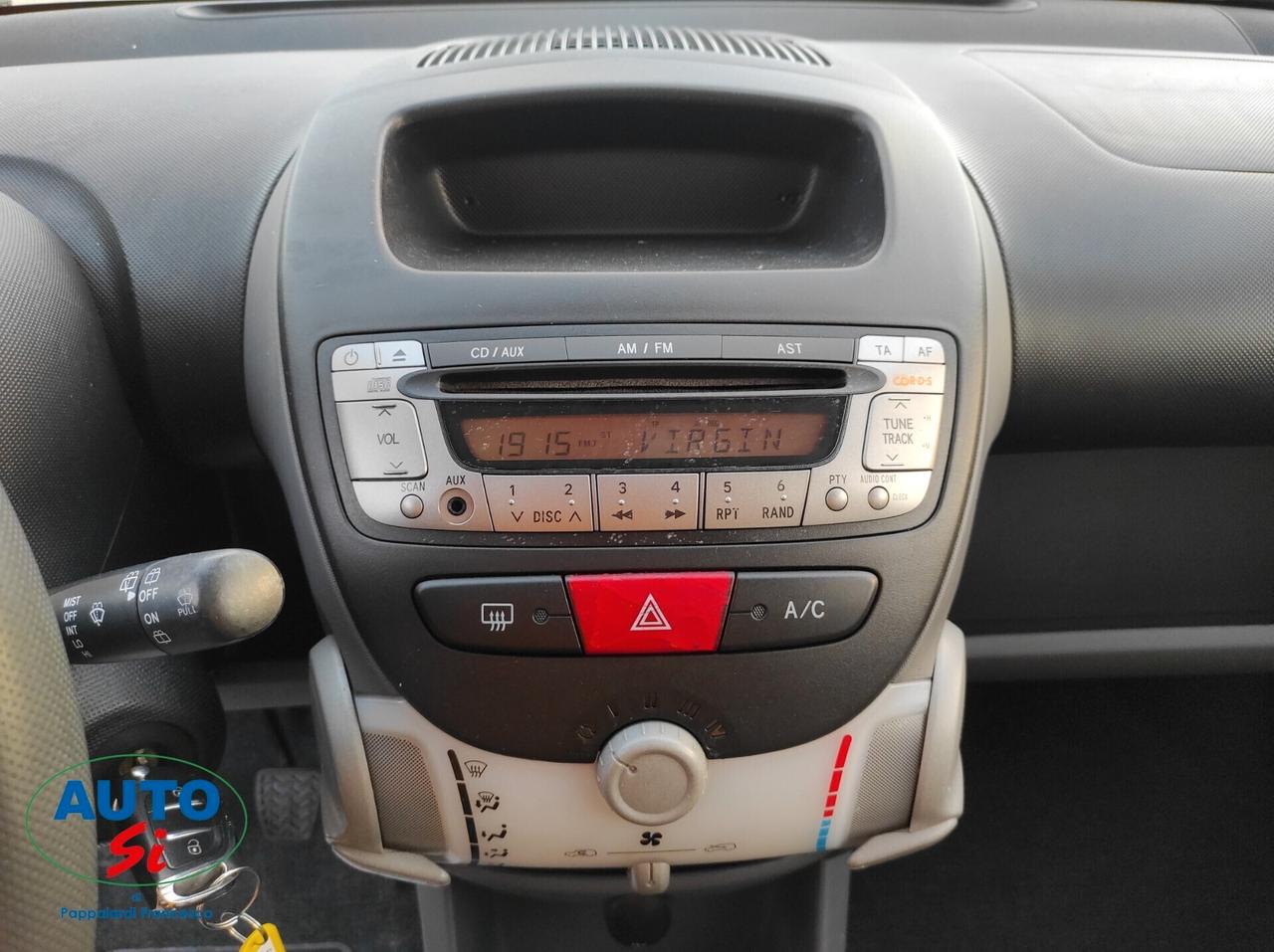 Peugeot 107 1.0 Benzina - 68cv NEOPATENTATI