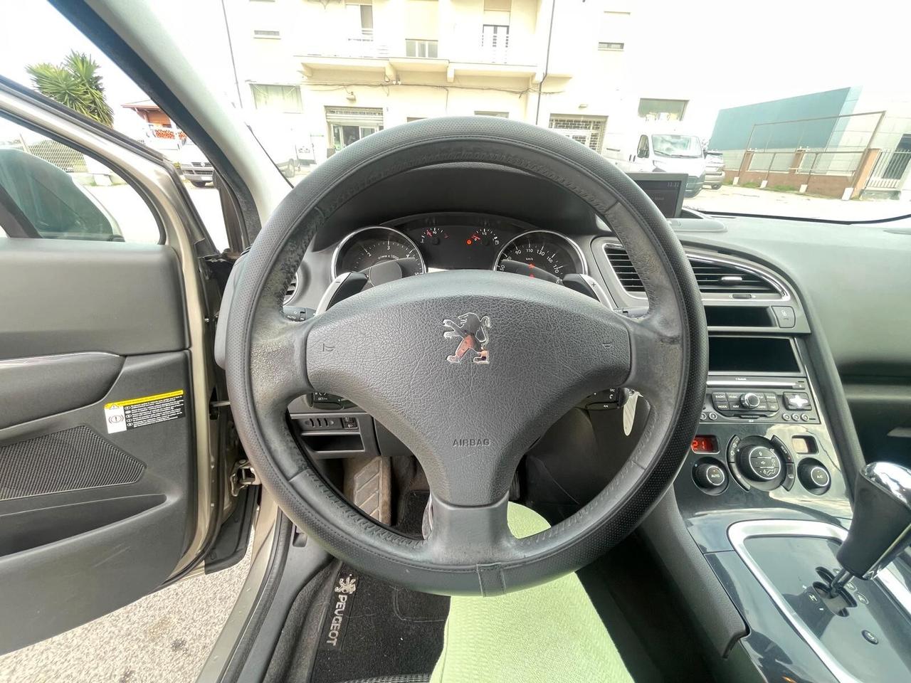 Peugeot 5008 1.6 e-HDi 112CV Stop&Start cambio robotizzato Family