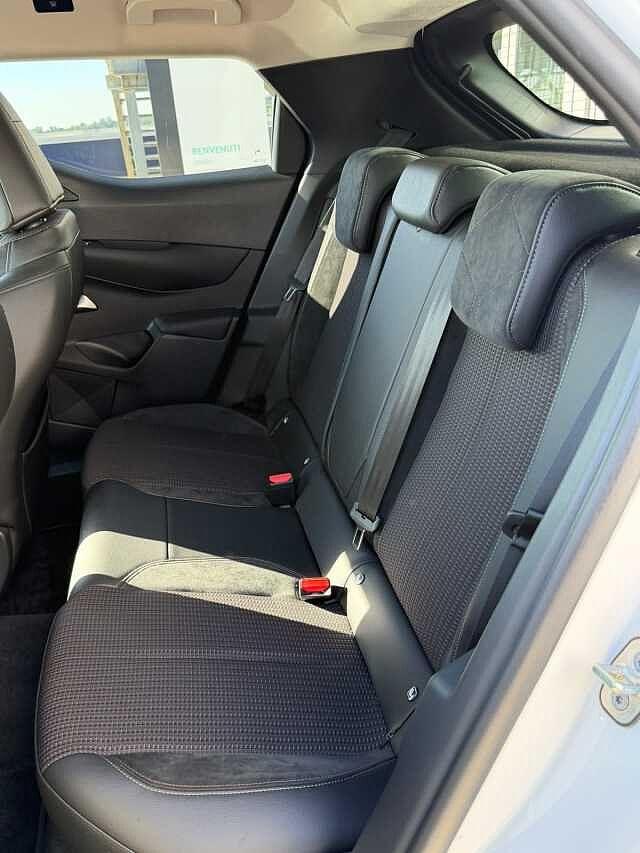 DS DS 3 3 BlueHDi 130 aut. Performance Line